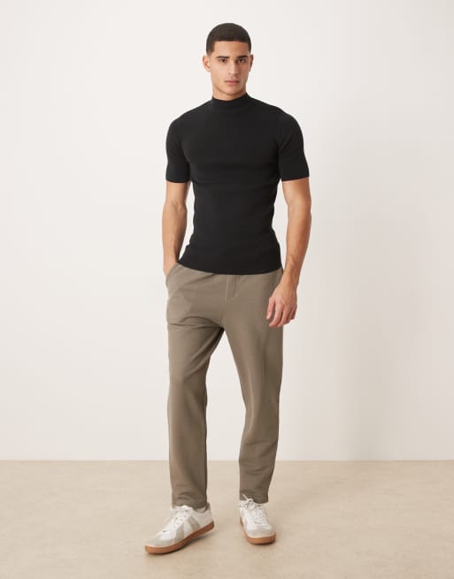 Camiseta negra ajustada con cuello subido de canalé de mezcla de algodón de ASOS DESIGN, 2 de 5