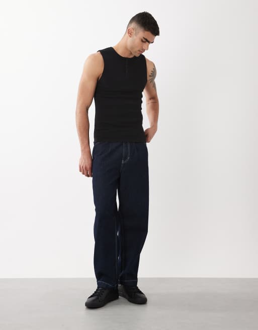 Camiseta negra ajustada sin mangas con cuello panadero de canalé de ASOS DESIGN, 2 de 5