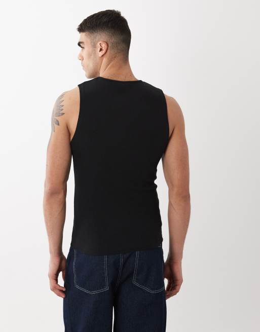 Camiseta negra ajustada sin mangas con cuello panadero de canalé de ASOS DESIGN, 4 de 5