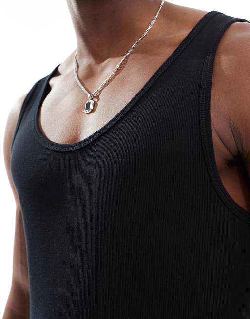 Camiseta negra básica ajustada de tirantes de canalé de ASOS DESIGN, 3 de 4
