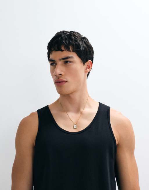 Camiseta negra básica de tirantes y corte estándar Essentials de ASOS DESIGN, 2 de 5