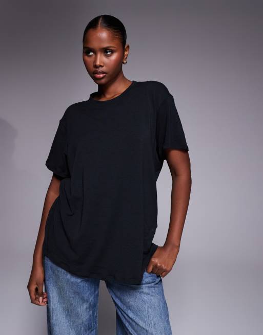 Camiseta negra básica extragrande de Nike, 3 de 4