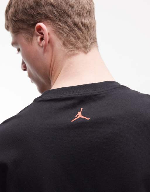 Camiseta negra Brooklyn Essentials de Jordan, 5 de 5