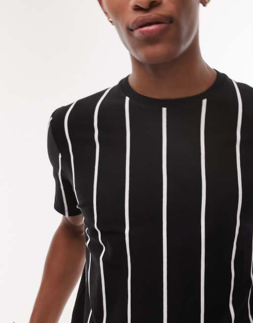 Camiseta negra a rayas verticales blancas de corte clásico de Topman