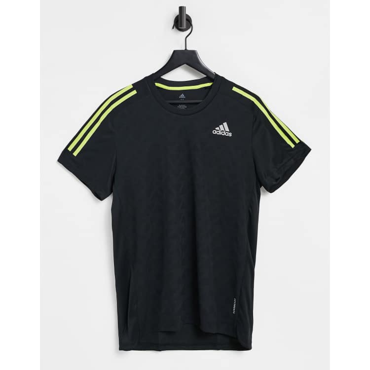 Camiseta negra con rayas amarillas de adidas | ASOS