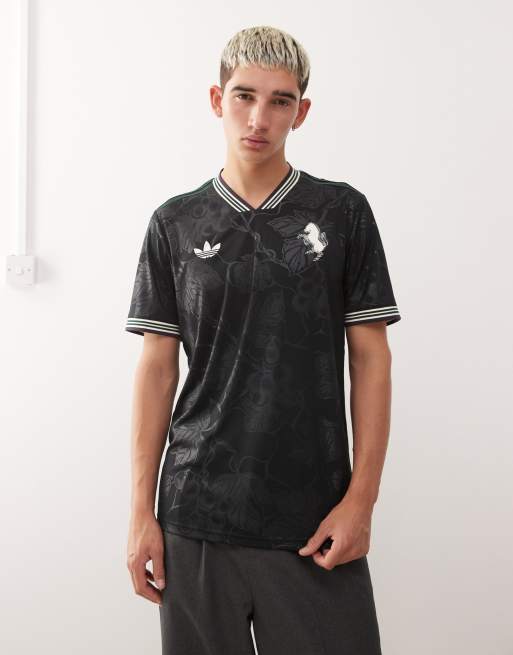 Camiseta negra con diseño de la tercera equipación del Juventus 25/26 de adidas Football