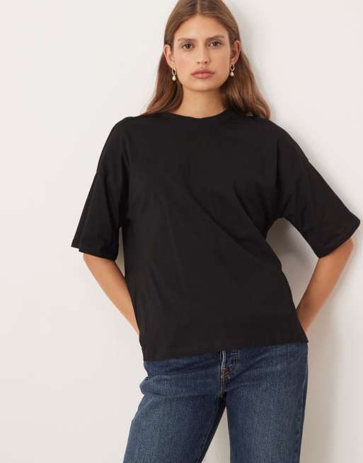 Camiseta negra con diseño en contraste y lazos en la espalda de Never Fully Dressed, 2 de 4