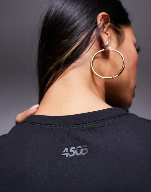 Camiseta negra con diseño encogido de tejido suave Icon Studio de 4505, 3 de 4