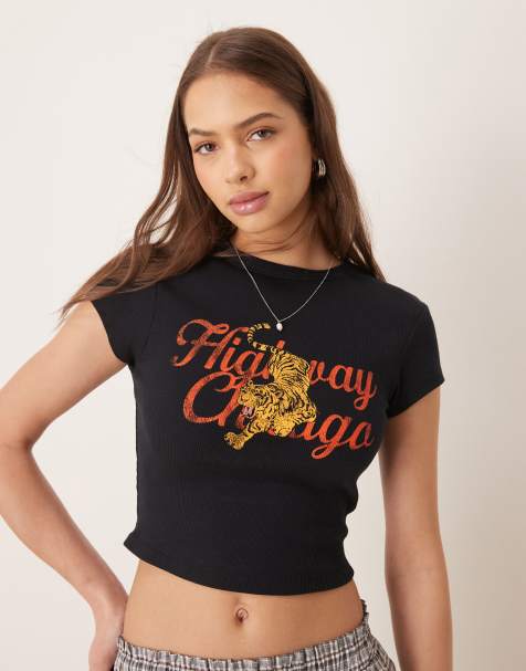 Camiseta negra con diseño encogido y estampado gráfico de tigre y texto "Chicago" de ASOS DESIGN - view 1