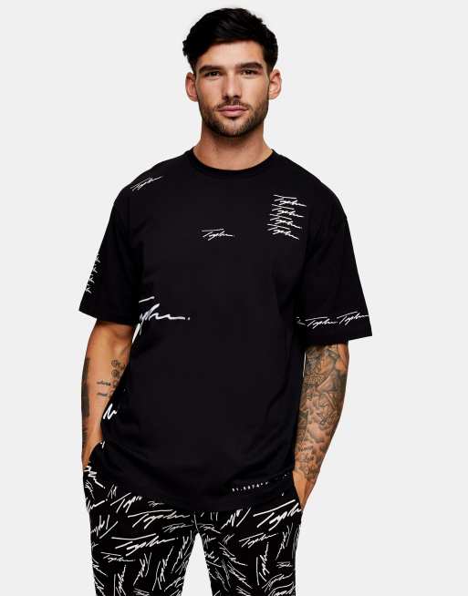 Camiseta negra con estampado de firmas de Topman