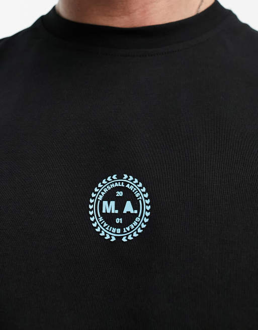 Camiseta negra con estampado en la espalda Surface To Air de Marshall Artist, 3 de 4