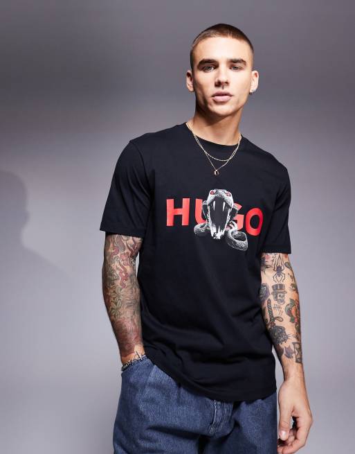 Camiseta negra con estampado gráfico de serpiente Deyladec de HUGO Red