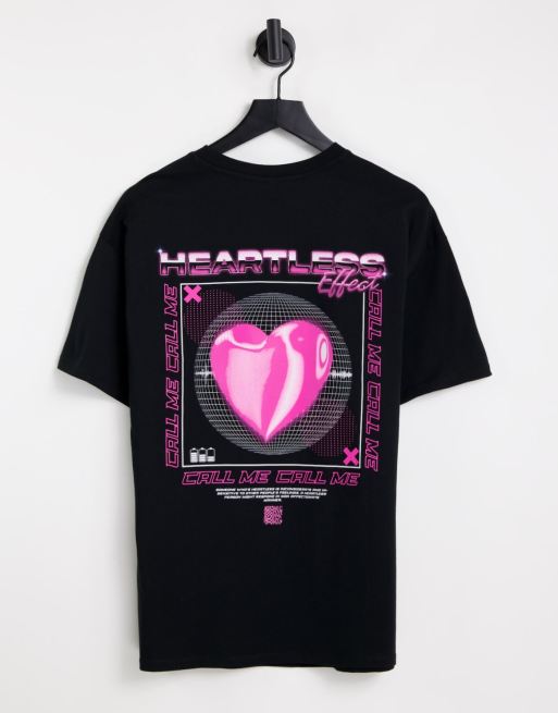 Camiseta negra con estampado gráfico de texto 