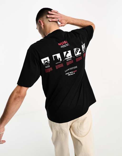 Camiseta negra con estampado gráfico en la espalda de camping Dampeggio de HUGO