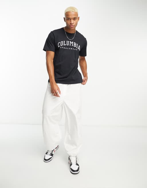 Camiseta negra con gráfico Rockaway River de Columbia