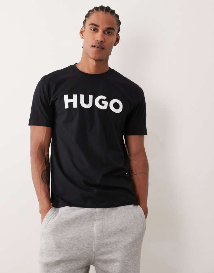 Hugo Red Camiseta negra con logo Dulivio de Hugo