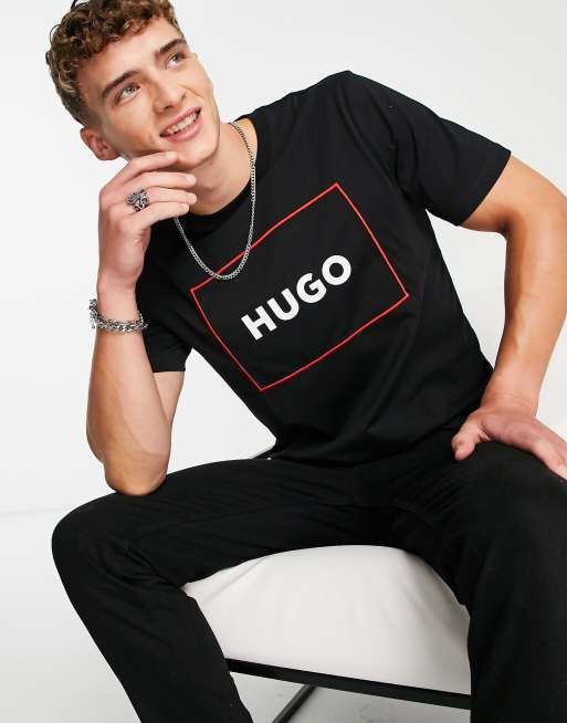 Camiseta negra con logo y recuadro contorneado Dumex de HUGO
