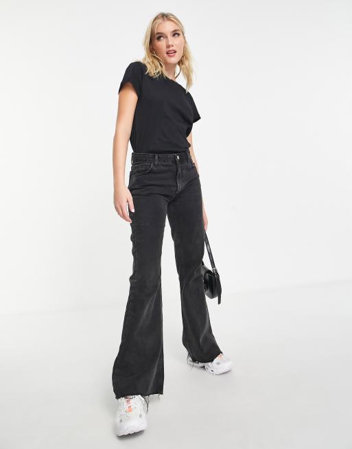 Camiseta negra con mangas vueltas Eleanor de Brave Soul, 3 de 4