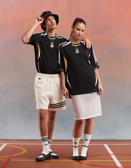 Camiseta negra de adidas x NTS, 4 de 5