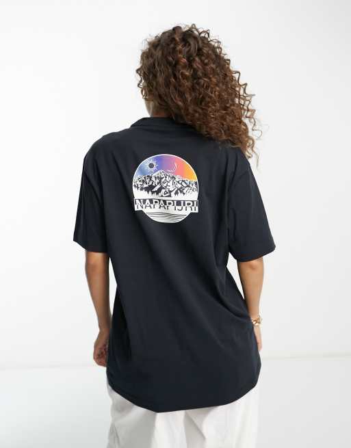 Camiseta negra de corte boyfriend con estampado en la espalda Quintino exclusiva en ASOS de Napapijri