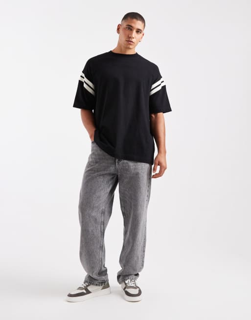 Camiseta negra de corte cuadrado extragrande con panel en contraste de tejido grueso de ASOS DESIGN , 2 de 5