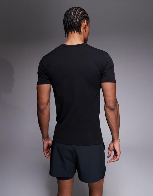 Camiseta negra de corte slim con cuello panadero sin costuras de canalé de 4505, 3 de 5