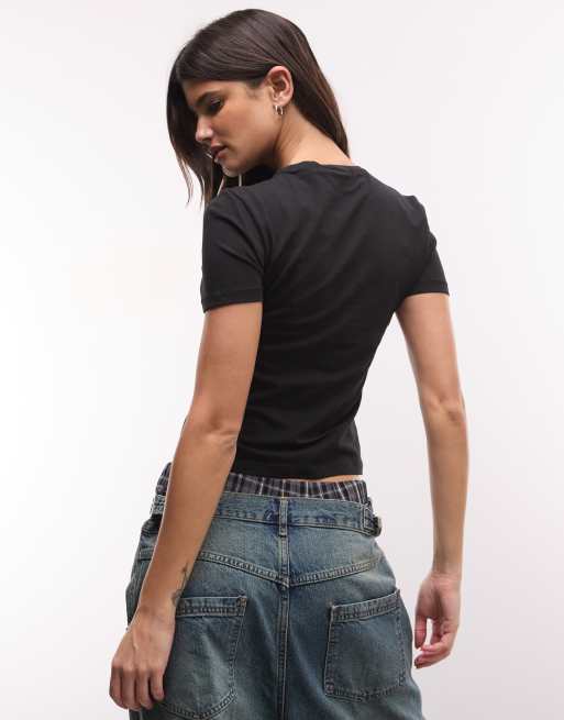 Camiseta negra de corte slim de Weekday, 3 de 4
