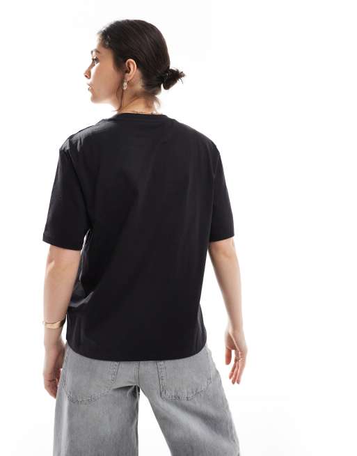 Camiseta negra de manga corta con logo apilado de Timberland, 4 de 4