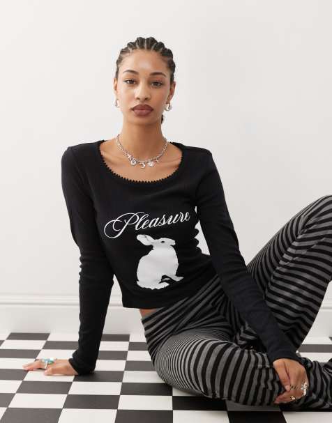 Camiseta negra de manga larga con diseño encogido y estampado de conejo Alice de Basic Pleasure Mode - view 1