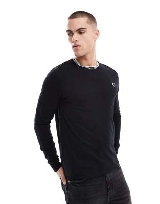 Camiseta negra de manga larga con ribetes dobles de Fred Perry - view 1