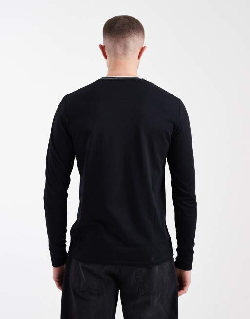 Camiseta negra de manga larga con ribetes dobles y logo de Fred Perry, 3 de 5