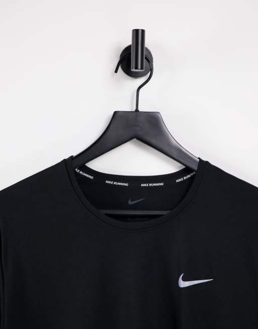 Camiseta negra de manga larga Miler Dri-FIT de Nike Running, 2 de 4