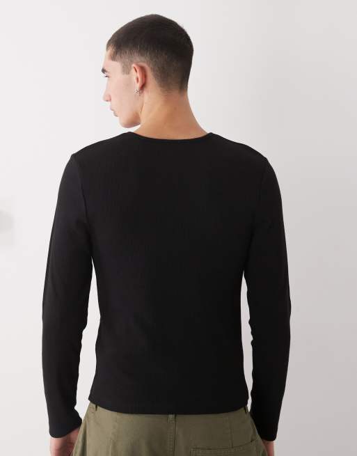 Camiseta negra de manga larga y corte slim con cuello panadero de canalé de COLLUSION, 3 de 5