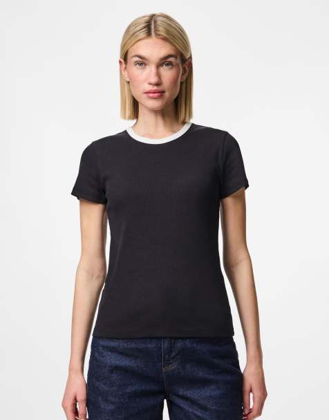 Camiseta negra de Pieces - view 1
