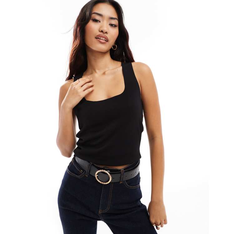 Camiseta negra de tirantes con escote cuadrado de Mango RcjShops