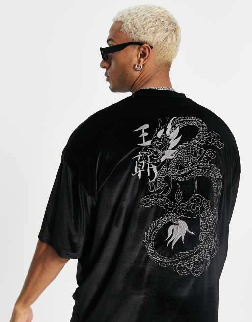 Camiseta negra extragrande con bordado en la espalda de velour de ASOS DESIGN
