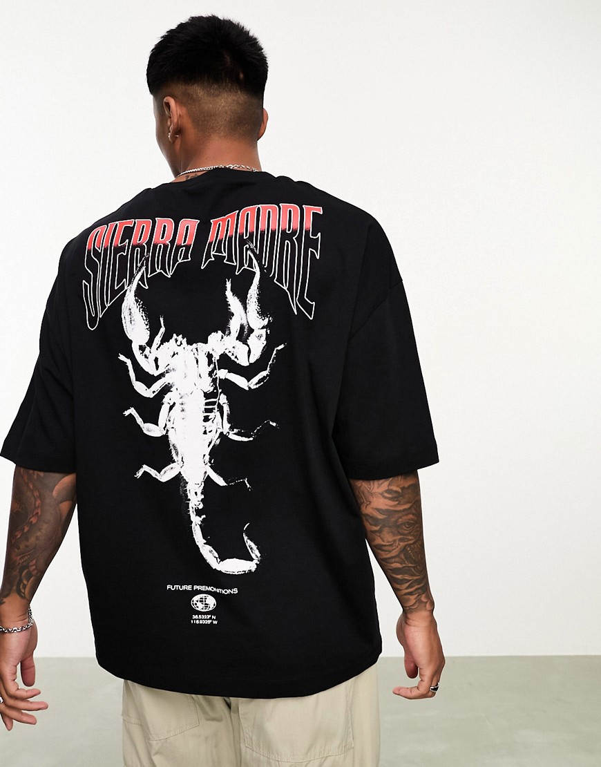 camiseta negra extragrande con estampado de escorpión en la espalda de asos design-negro