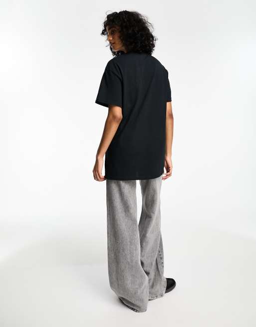 Camiseta negra extragrande con estampado gráfico cromático de texto de ASOS DESIGN, 2 de 3