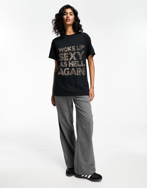 Camiseta negra extragrande con estampado gráfico de leopardo con texto "Woke Up Sexy" de ASOS DESIGN, 3 de 3