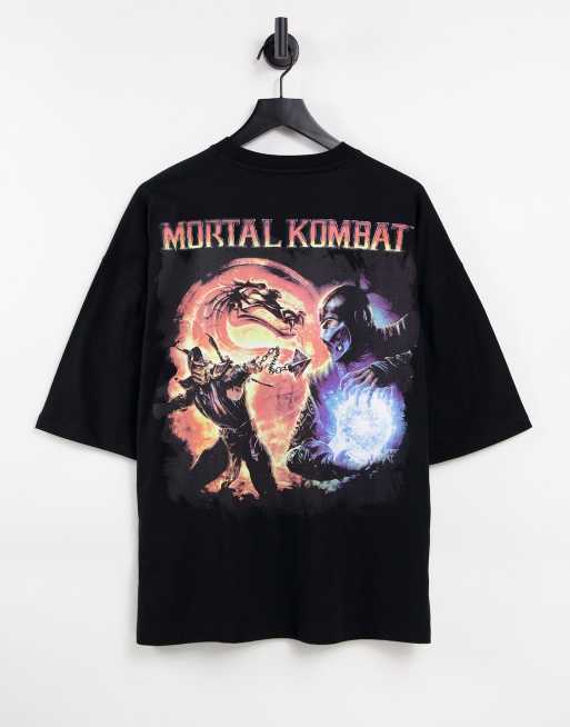 Camiseta negra extragrande con estampado 