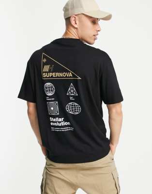 Camiseta negra extragrande con estampado 