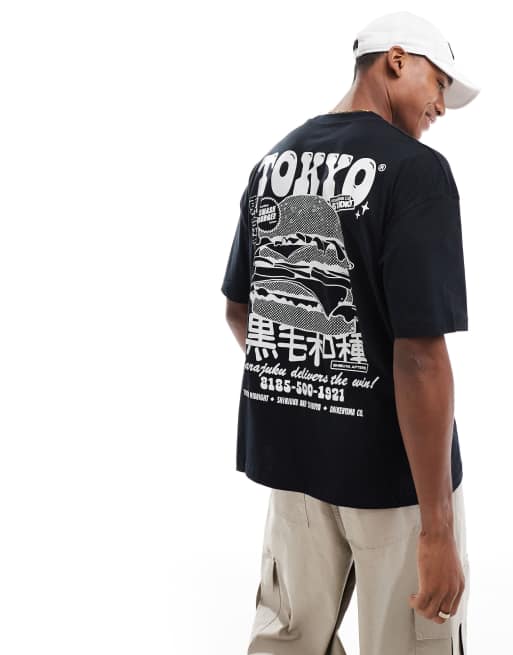 Camiseta negra extragrande con estampado trasero de estilo sukajan de ASOS DESIGN