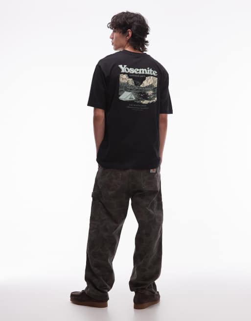 Camiseta negra extragrande con estampado trasero de postal de Yosemite de The North Face, 2 de 5