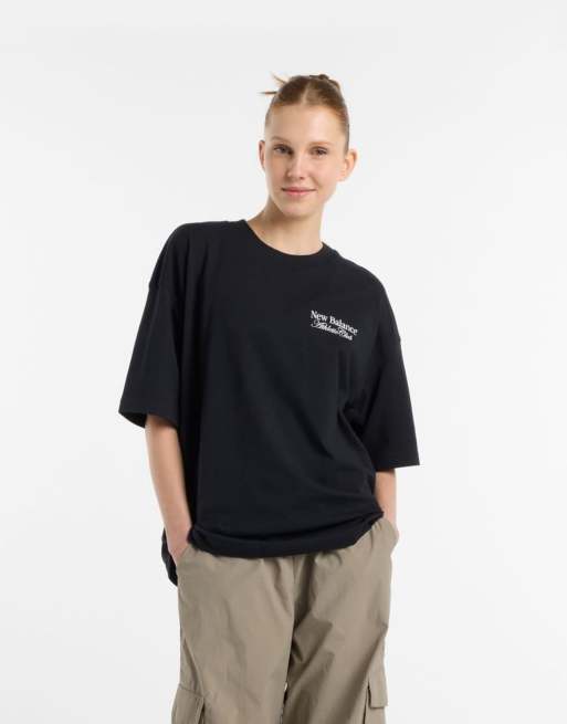 Camiseta negra extragrande con gráfico Linear de New Balance