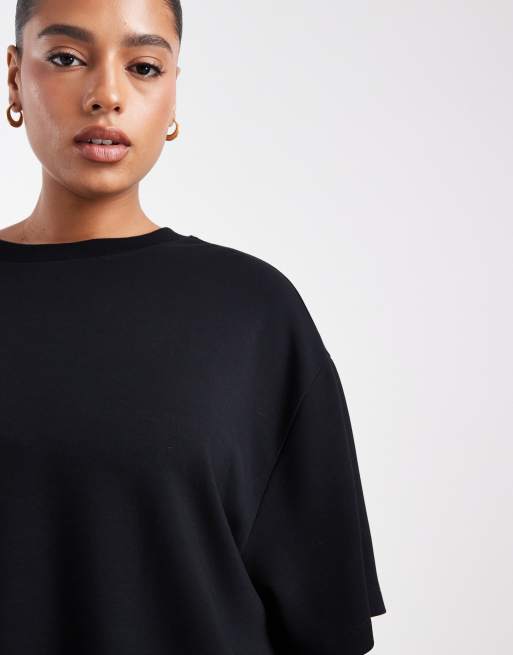 Camiseta negra extragrande de cupro suave de ASOS DESIGN Curve, 2 de 4