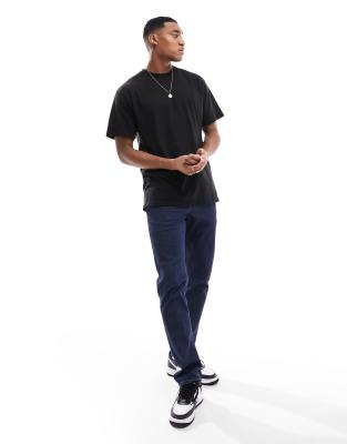 Camiseta negra extragrande de Don't Think Twice