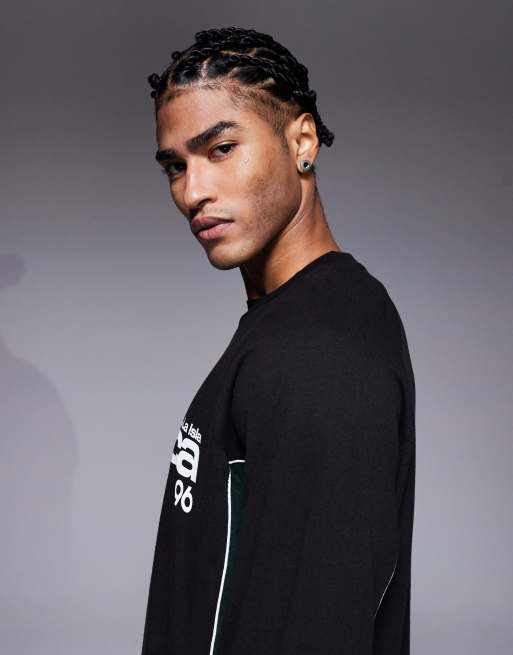 Camiseta negra extragrande de manga larga con estampado gráfico y diseño de paneles cosidos de ASOS DESIGN , 4 de 5