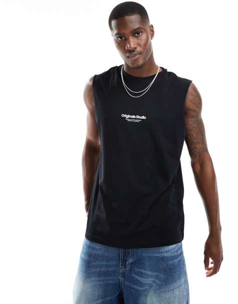 Camiseta negra extragrande sin mangas con logo en el pecho de Jack & Jones - view 1