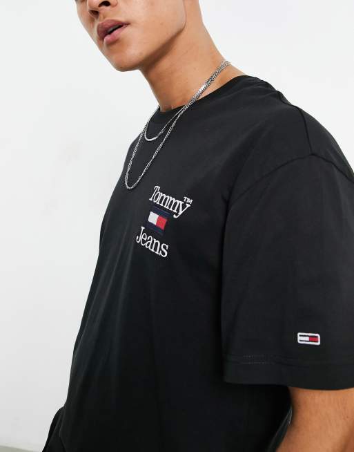 Camiseta negra holgada con logo de bandera en el pecho de Tommy Jeans, 3 de 4