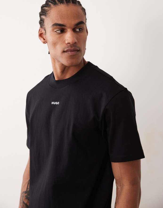 Hugo Red Camiseta negra holgada Dapolino de